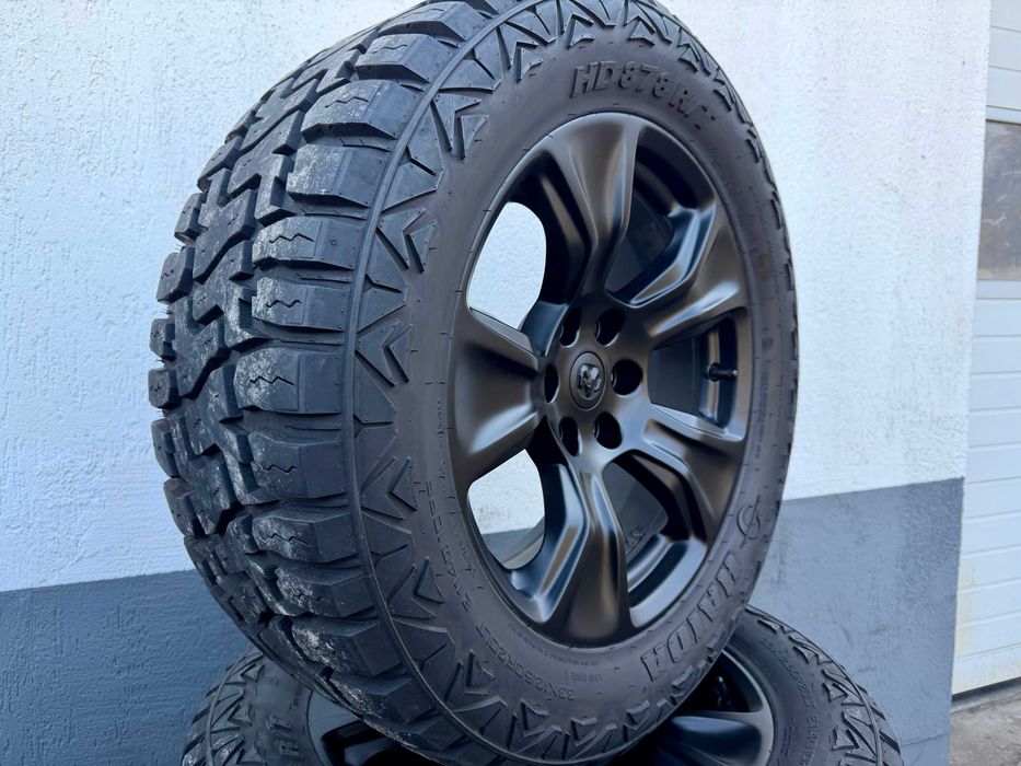 Alufelgi Dodge RAM 5 1500 Oryginalne Czarny Mat 33x12.50R20 ZOBACZ!