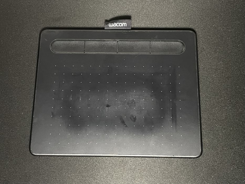 Графічний планшет Wacom Intuos S (CTL-4100) — перо в комплекті