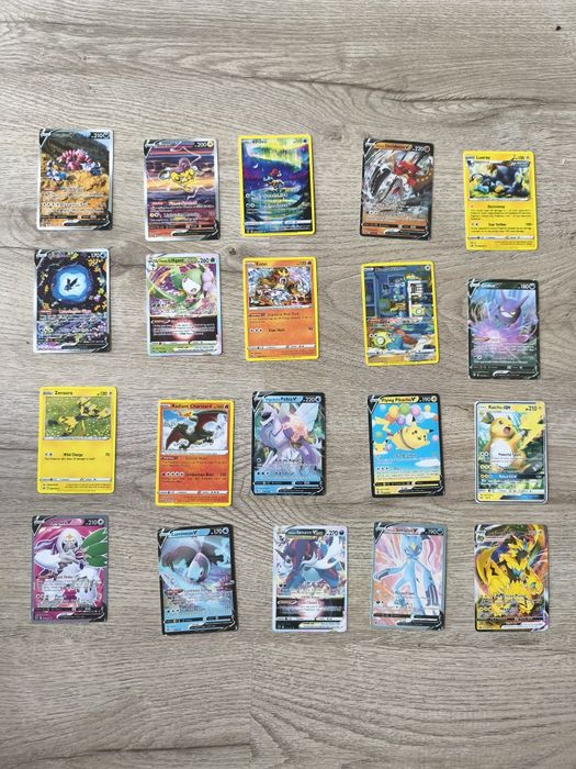 Karty z serii Pokemon