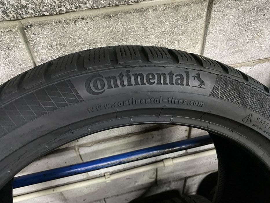 Зимові шини 225/40 R18 (92V) CONTINENTAL