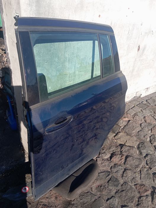 Ford grand C-Max lewe drzwi przesuwane kod lakieru BA