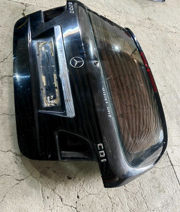Tampa da mala mercedes Classe B W245
