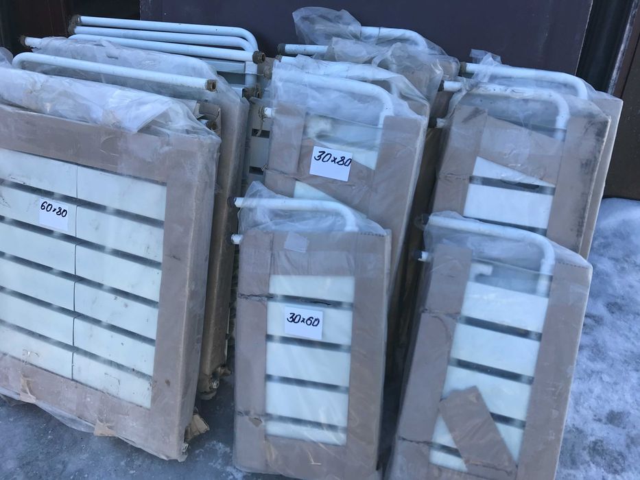 Новые Батареи радиаторы отопления с новостроя разные размеры