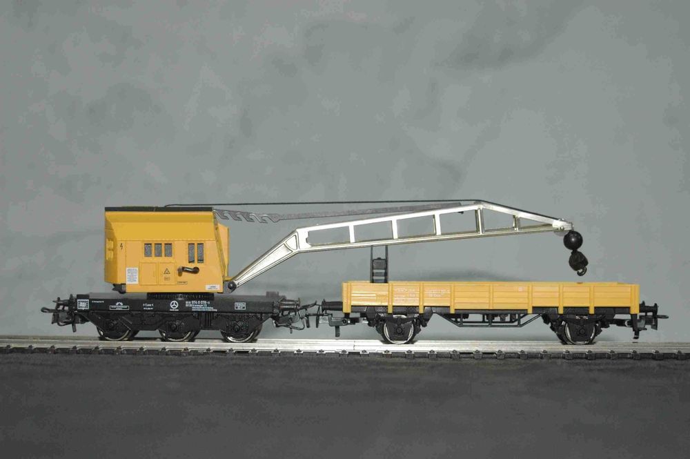 Vagão Grua MARKLIN HO com rodados metálicos CC