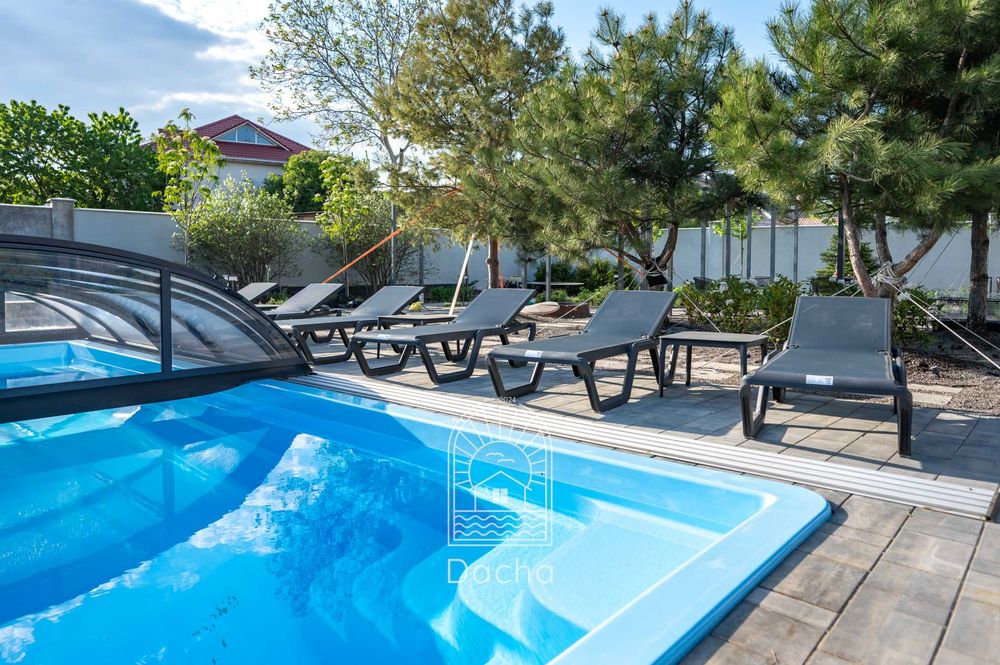 Вілла з лазнею,банкетним залом на 10спалень  для відпочинку /3012