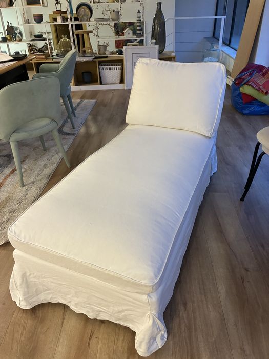 Divã IKEA Bom estado