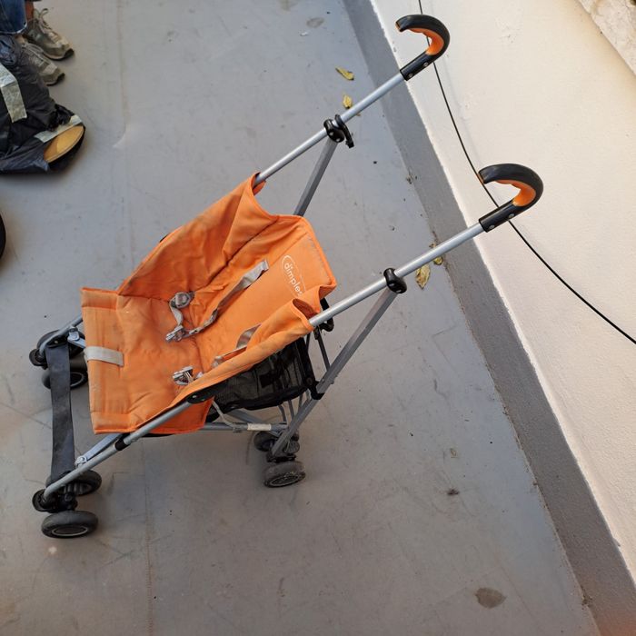 Carrinho passeio criança