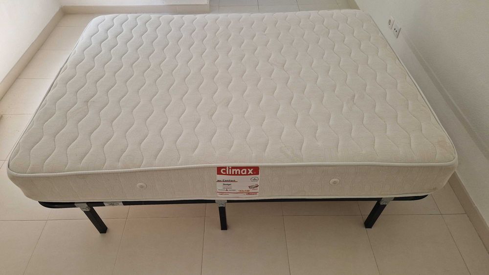 Sommier e Colchão Modelo Confort, marca Climax 183 cm x 133 cm