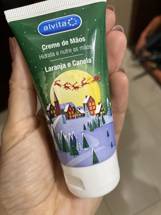 Vendo Creme mãos Alvita