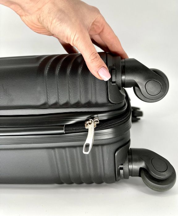 Nowa kabinowa walizka 52 cm