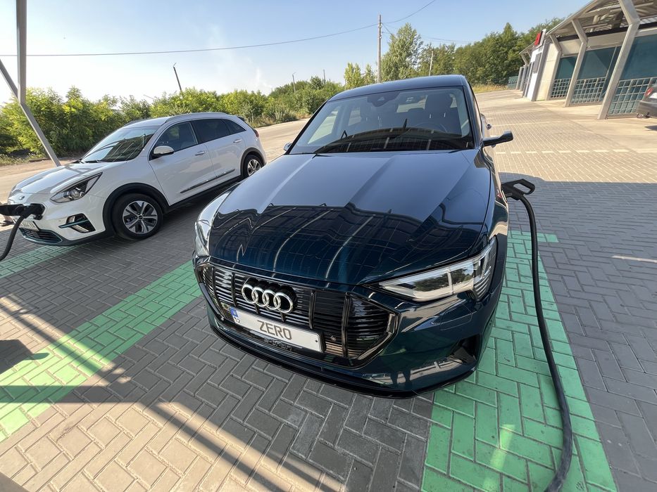 Audi E-tron 95KwH