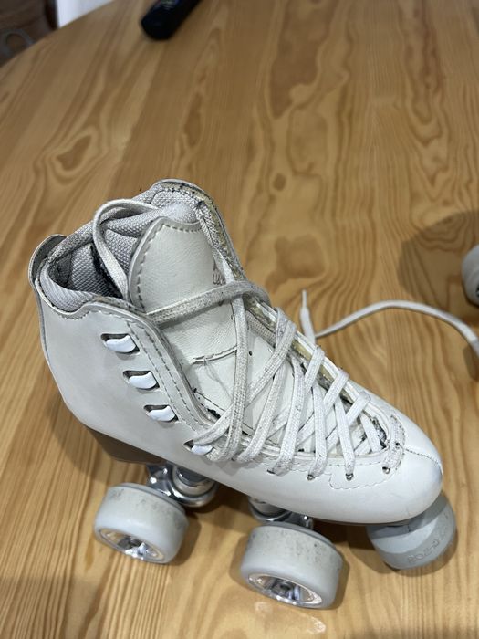 Patins como novos