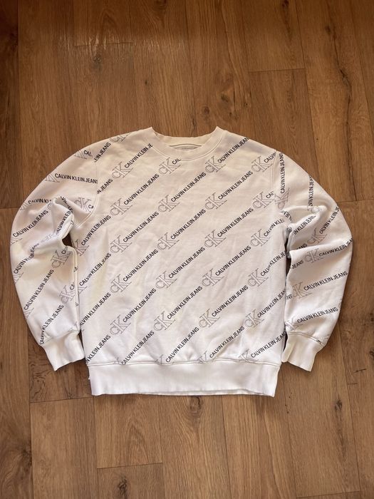 Світ шот Calvin Klein