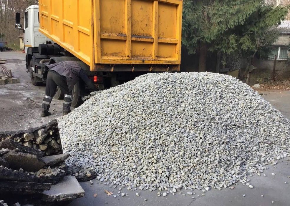 ПРОДАМ З ДОСТАВКОЮ Пісок/ щебінь/ відсів/ мучка