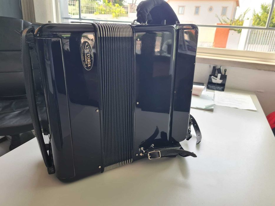 Acordeão Victoria Accordions Junior A XB210c