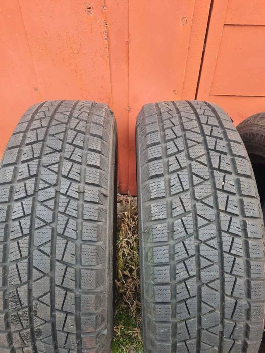 Колеса , шини, резина  225/65 R17