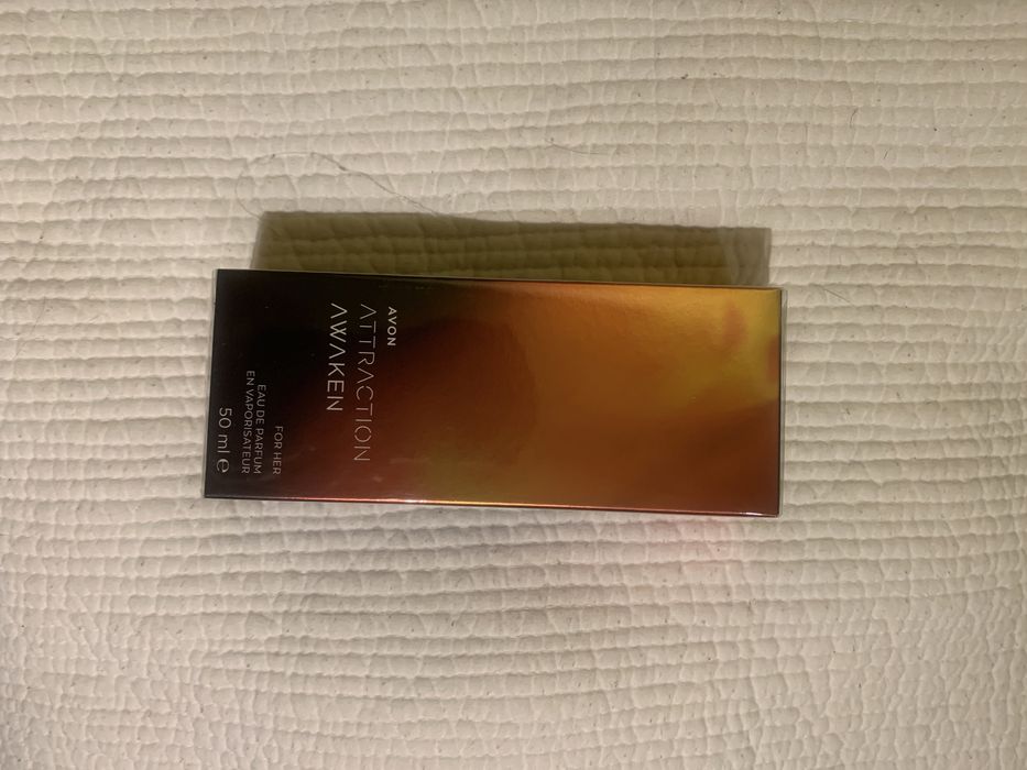 Avon Attraction Awaken  perfum 50 ml