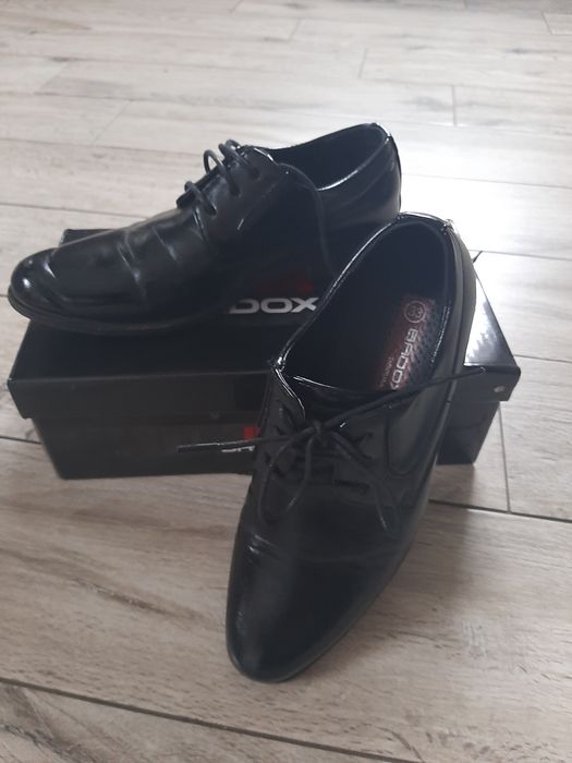 Sprzedam buty chłopięce