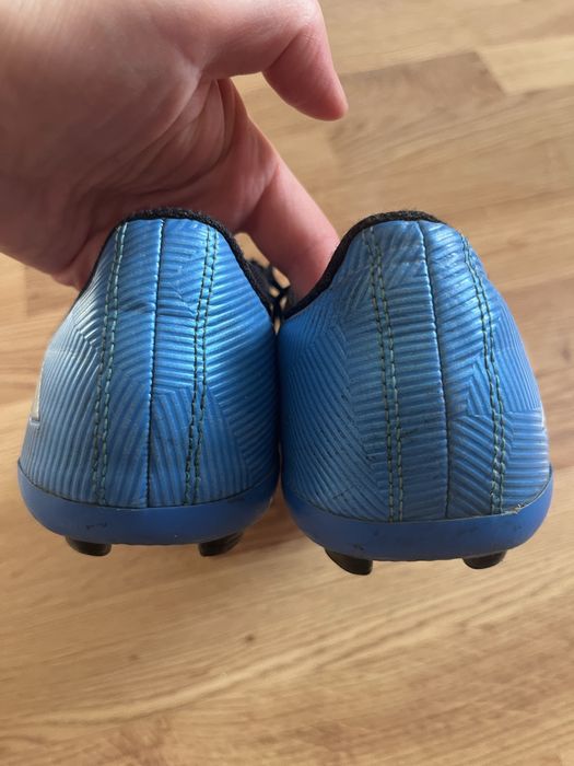 Бутси футбольні adidas 37