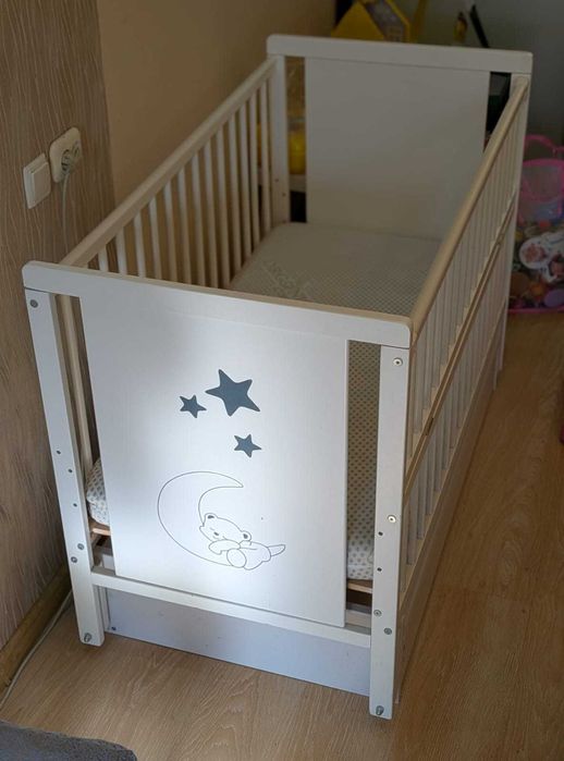 Ліжечко дитяче з маятником і з матрацем