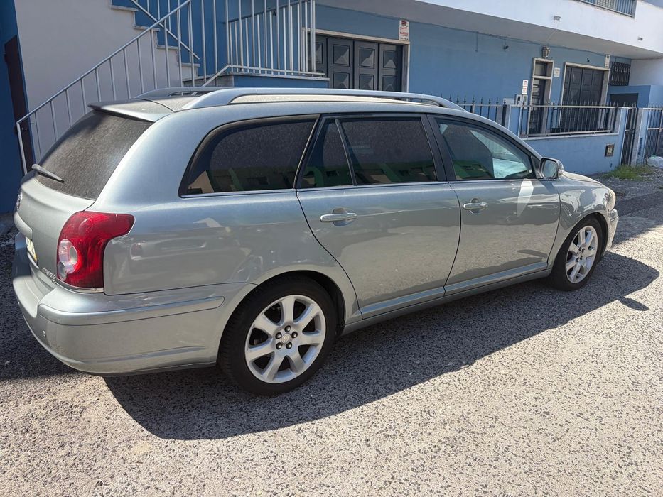 Carrinha toyota D-4D 2.0 — photo 2