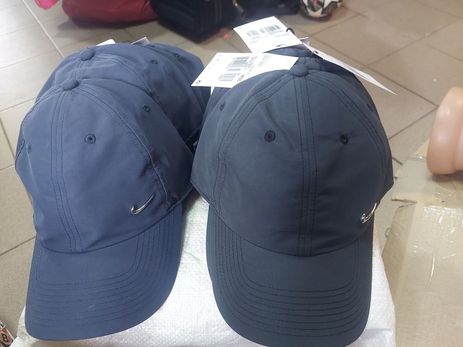 Кепка-бейсболка Nike Heritage 86 Metal Swoosh Cap (CI2653-010)