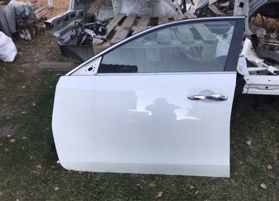 Двері Nissan Altima 2016 2017 2018