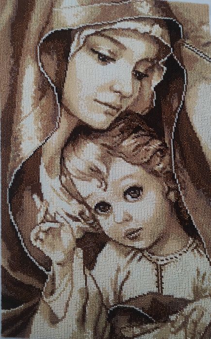 Вишита картина бісером Мадонна з немовлям