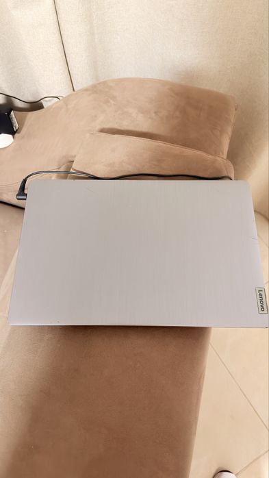 Portátil Lenovo i3 120GB SSD 8GB RAM