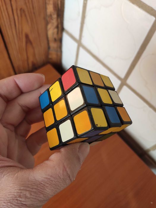 Кубик Рубика, Машинки микро, Ёлочные игрушки