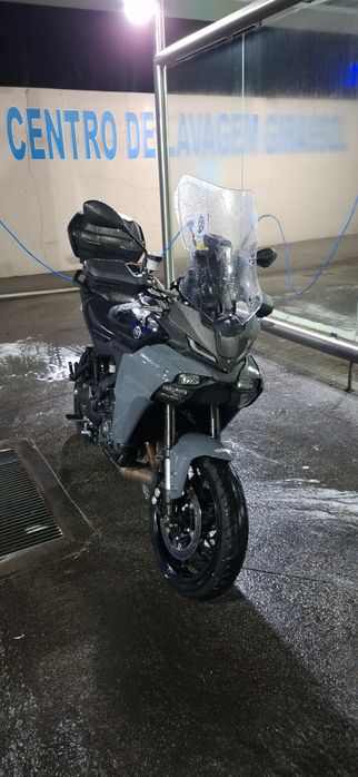 Tracer 9 2025 sò 7500kms top case Yamanha.IUC e Revisao 2026 pago