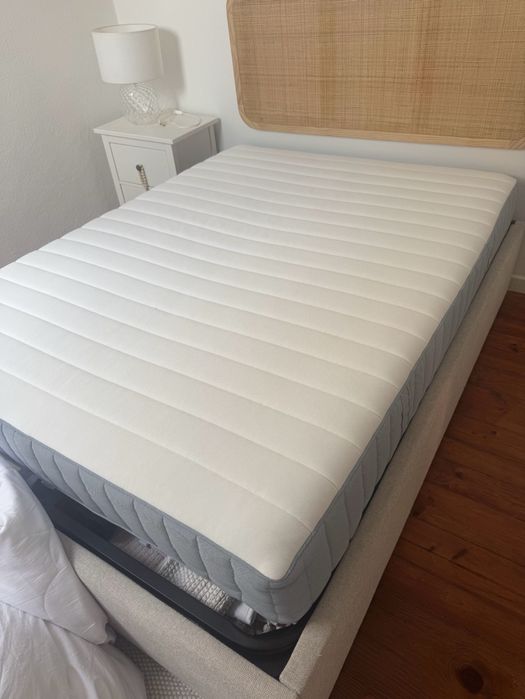 Colchão IKEA Valevag 140x190