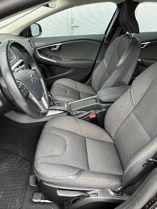 Volvo V40 Para Peças - Há Peças