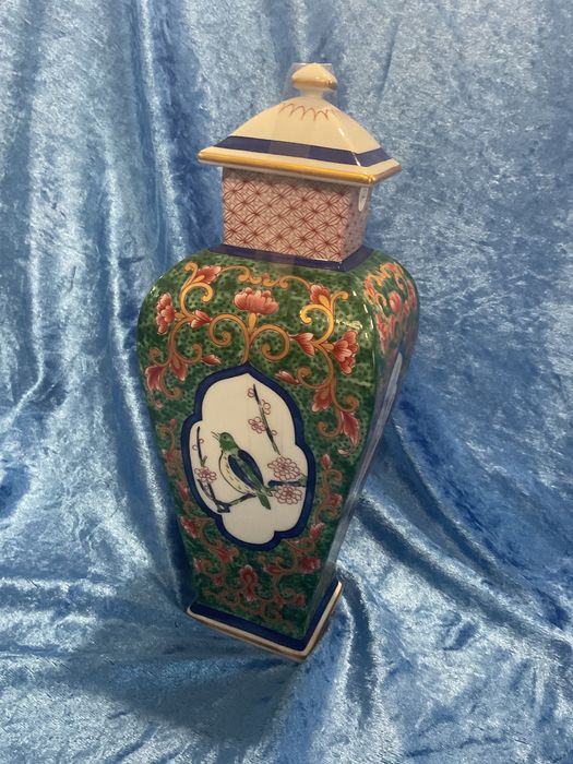 Pote vista alegre Ansham pintura a ouro com 26 cm tem tampa