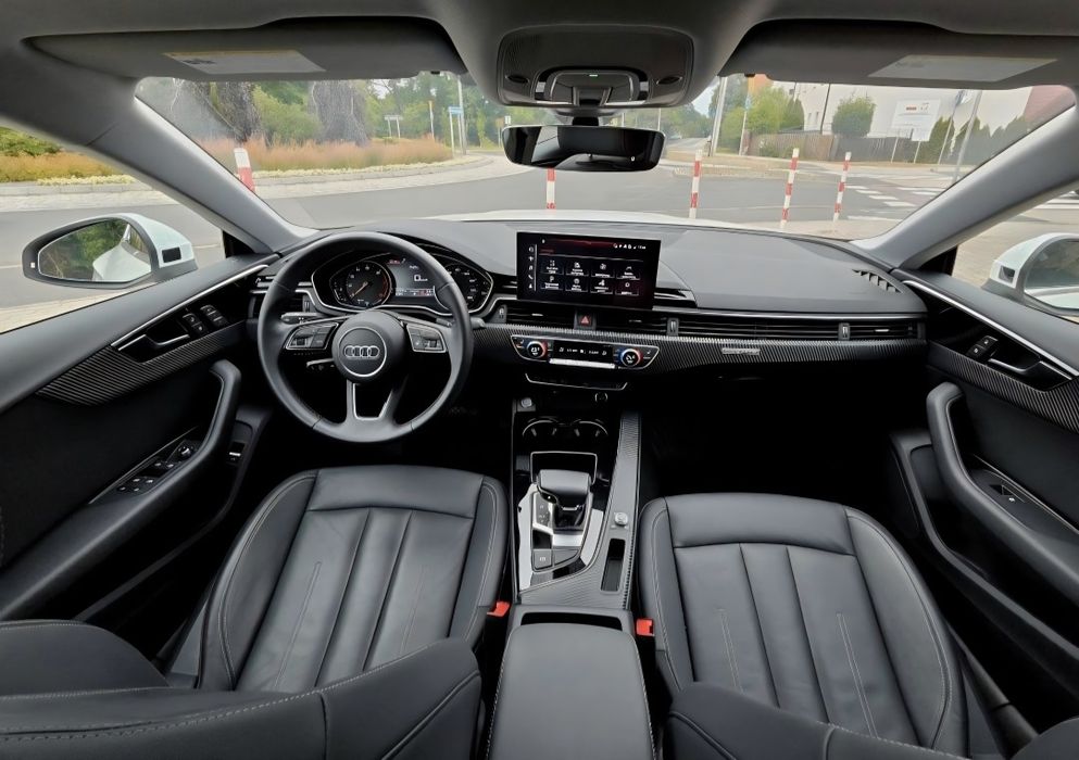 Śliczne Audi A5/Quattro/2023r/Z małym przebiegiem 40 tys/Automat
