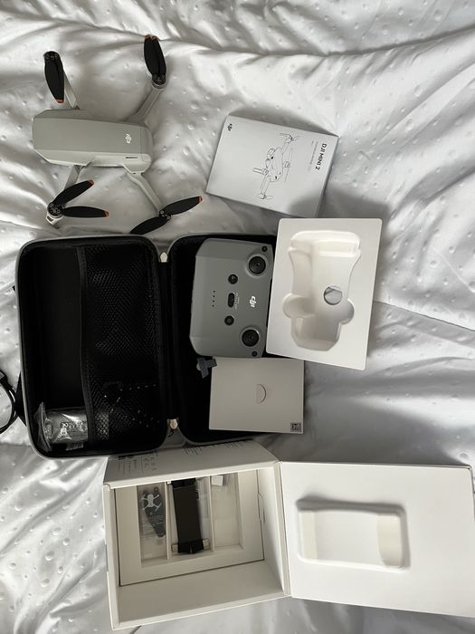 Dron DJI Mini 2 komplet sklepowy. Dwie baterie