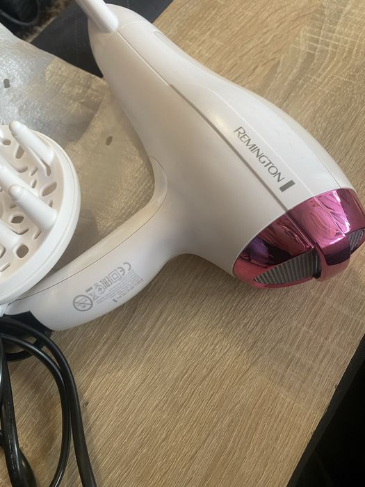 Suszarka do włosów REMINGTON Pro air Turbo