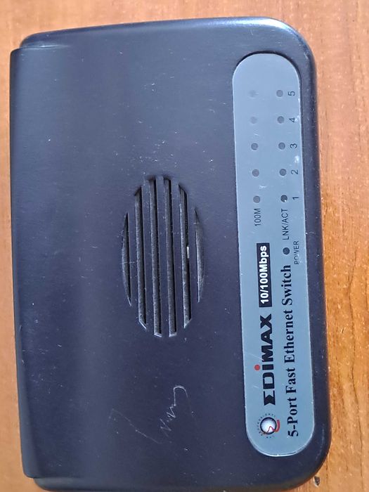 Przełacznik sieciowy swich Edimax ES-3105P 5 porty używany