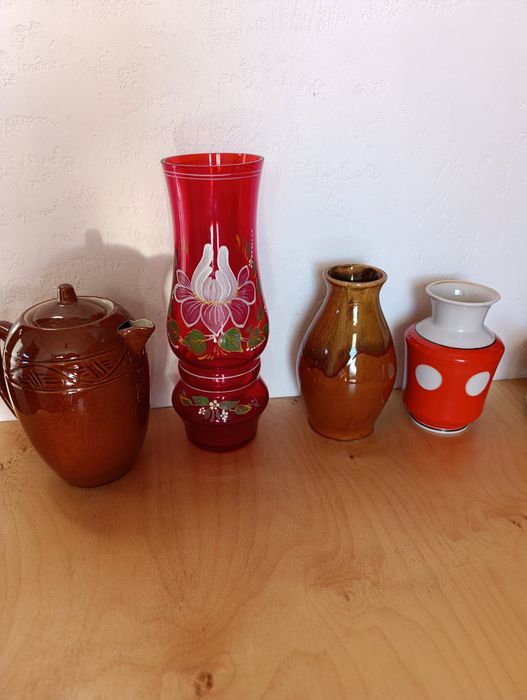 Телефони (стан різний, частина на запчастини):

Кнопкові телефони Noki