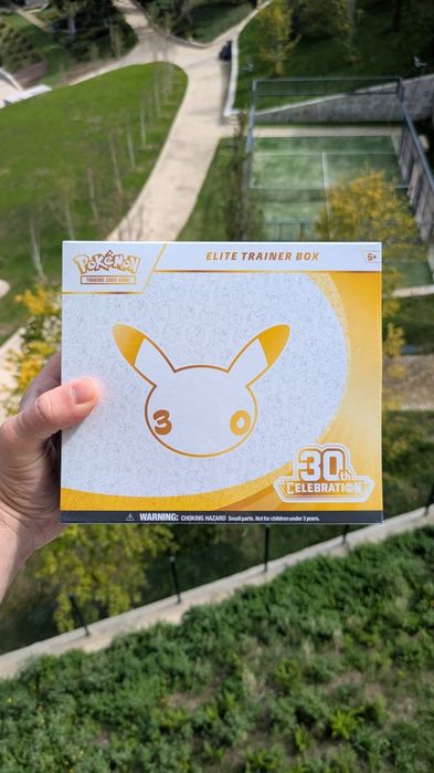 Pokémon TCG: 30th Celebration Elite Trainer Box