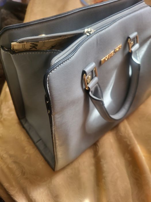 Michael kors Torebka do ręki cena 27zlotych