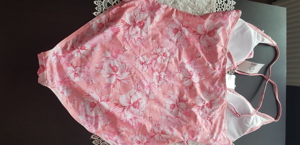 Strój kąpielowy jednoczęściowy