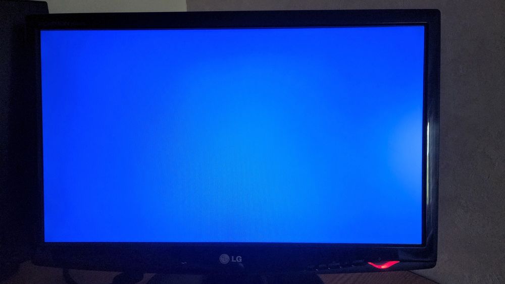 Монітор LG Flatron w2243s