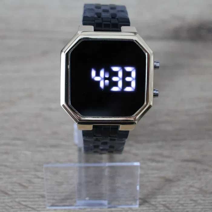 Zegarek damski typu SMART czas data sekundnik bransoleta stalowa