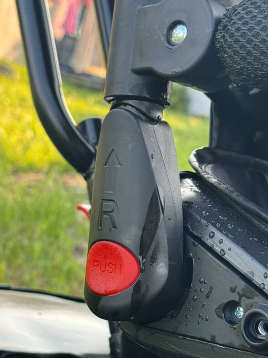 Велосипед з батьківською ручкою