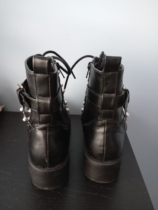 Botas com apliques Primark