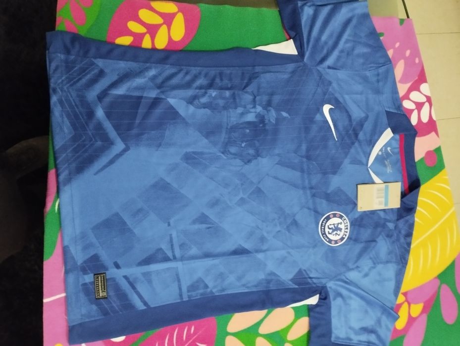 Camisola T shirt Chelsea