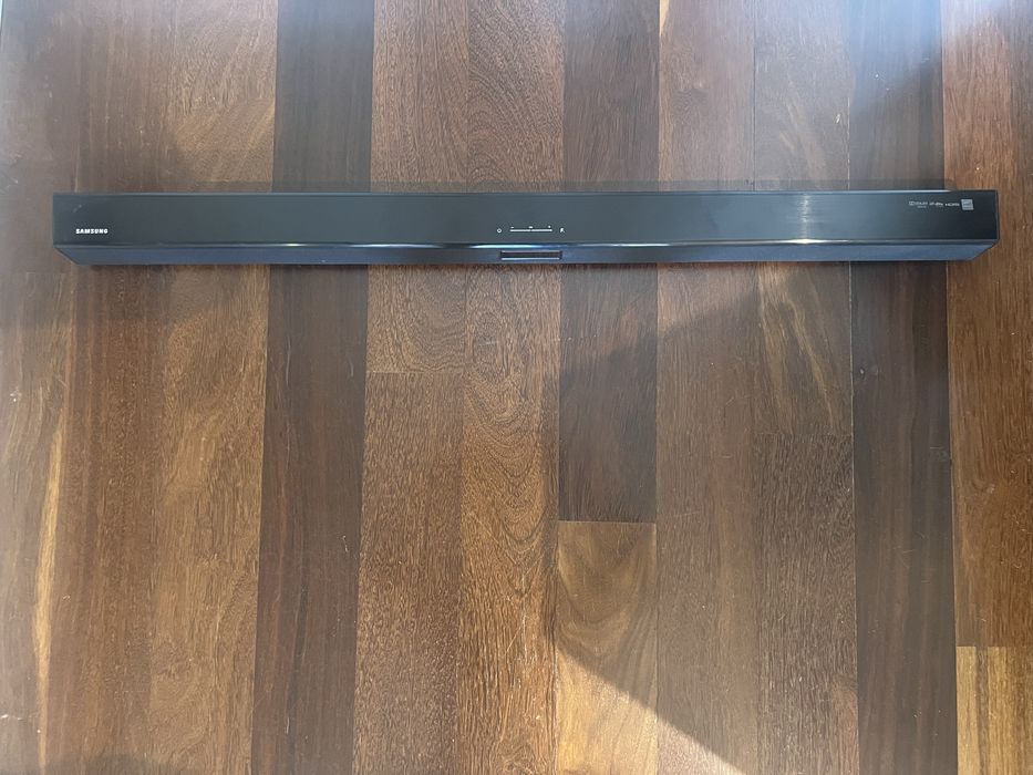 Soundbar / Barra de Som 2.1 Samsung HW-H450 com subwoofer PS-WH450