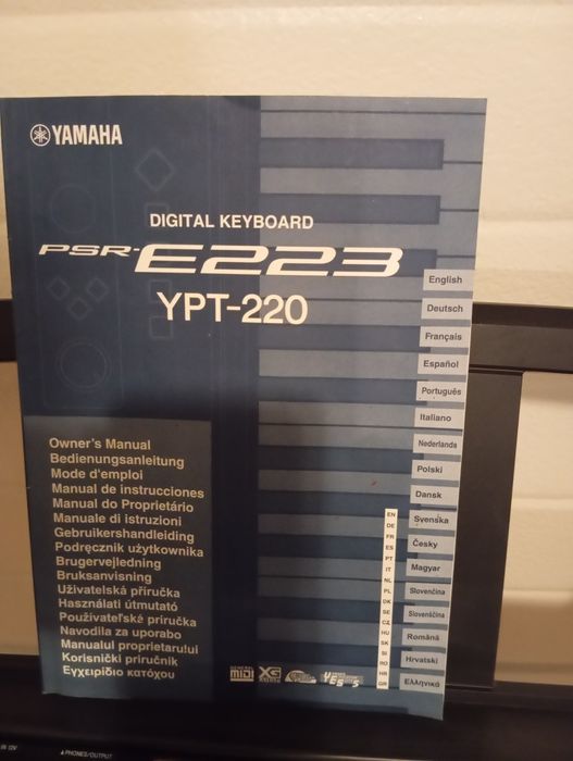 Teclado Yamaha PSR E223