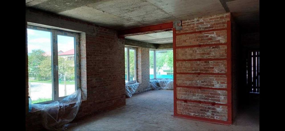 Продаж окремостоячого будинку в Пустомитах по Вул. Хвильового